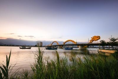Half-day DA NANG MUSEUMS AND BRIDGES TOUR Half-day DA NANG MUSEUMS AND BRIDGES TOUR