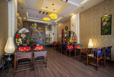 Signature Foot Massage 80 mins with aroma oils  Signature Foot Massage 80 mins with aroma oils