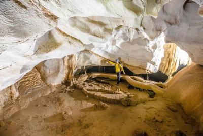 Hang Vom Adventure Tour 2 days 1 night