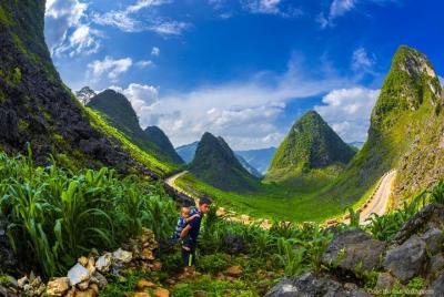 3 Days trough the Unknown Part of Isolated Ha Giang 3 Days trough the Unknown Part of Isolated Ha Giang