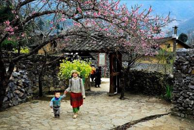 2-Day Ha Giang and Dong Van Karst Plateau Geopark from Hanoi 2-Day Ha Giang and Dong Van Karst Plateau Geopark from Hanoi