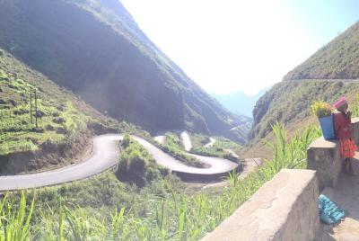 4-Day Ha Giang Gray Paradise Small-Group Tour with Guide 4-Day Ha Giang Gray Paradise Small-Group Tour with Guide