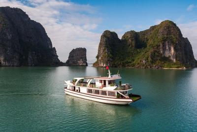 Estella Premium Cruise - Premium Day Cruise in Ha Long Bay-Lan Ha Estella Premium Cruise - Premium Day Cruise in Ha Long Bay-Lan Ha