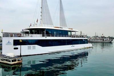 Jade Sail Cruise Full Day Tour With Limousine On Highway Jade Sail Cruise Full Day Tour With Limousine On Highway
