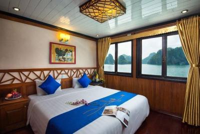 Ha Long bay tour in Middle 3 star cruise  Ha Long bay tour in Middle 3 star cruise