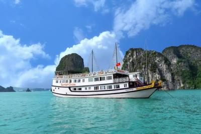 Halong bay deluxe cruise 2D/1N: Kayaking, swimming, surprise cave, Titop island Halong bay deluxe cruise 2D/1N: Kayaking, swimming, surprise cave, Titop island