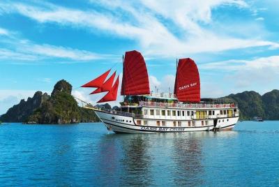 Oasis Bay Classic Cruise- Luxury Boutique Cruise in Halong Bay(Outdoor Jacuzzi)  Oasis Bay Classic Cruise- Luxury Boutique Cruise in Halong Bay(Outdoor Jacuzzi)