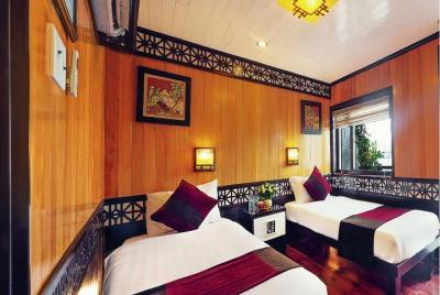 Staying Overnight on Great Boats with All Inclusions Staying Overnight on Great Boats with All Inclusions