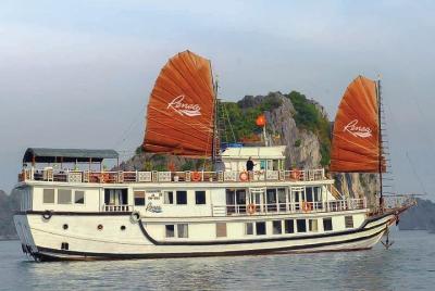 Renea Cruise- Boutique Overnight Cruise in Bai Tu Long Bay ( 2D1N Tour) Renea Cruise- Boutique Overnight Cruise in Bai Tu Long Bay ( 2D1N Tour)