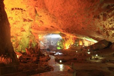 2 Days Cruise Tour of Halong Bay Highlights  2 Days Cruise Tour of Halong Bay Highlights