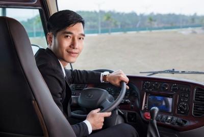 Hanoi to Halong Bay Private One-Way Transfer Service, for up to 10 Travelers Hanoi to Halong Bay Private One-Way Transfer Service, for up to 10 Travelers