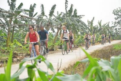 2 days biking & walking tour Hanoi city, funny, culture, foods 2 days biking & walking tour Hanoi city, funny, culture, foods