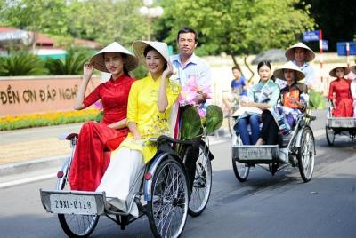 Amazing Cyclo tour discover city,history,heritage,culture full day  Amazing Cyclo tour discover city,history,heritage,culture full day