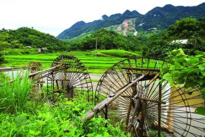 3 Days Guided Tour in Mai Chau Valley 3 Days Guided Tour in Mai Chau Valley