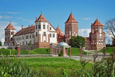 Sightseeing tour Minsk - Mir Castle - Nesvizh Castle - Brest Fort