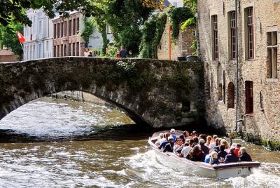 Boat trip on the canals of Bruges! Boat trip on the canals of Bruges!
