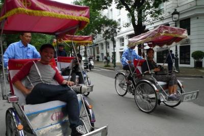 Hanoi Private Street Food Tour and Cyclo Hanoi Private Street Food Tour and Cyclo