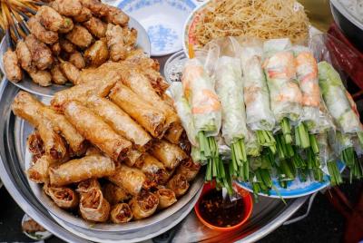 Hanoi street food tour with local expert guide