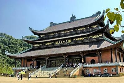 Trang An Bai Dinh 1 Day Group Tour From Ha Noi Trang An Bai Dinh 1 Day Group Tour From Ha Noi