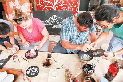 Tradional lacquer paitining village ✭ Making lacquer painting Tradional lacquer paitining village ✭ Making lacquer painting