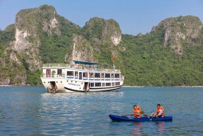 Santa Maria Cruise 4 star Halong Bay  Santa Maria Cruise 4 star Halong Bay