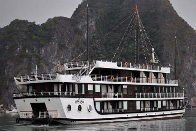 Halong Bay 2 Days 1 Night on Serenity Cruise 5 Star Cruises| Serenity Cruise Halong Bay 2 Days 1 Night on Serenity Cruise 5 Star Cruises| Serenity Cruise