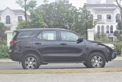 Noi Bai airport drop off by private car Noi Bai airport drop off by private car