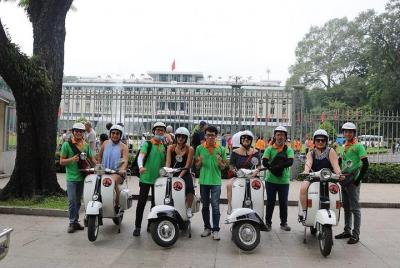 Saigon Vespa City Tour 2,5 hours Saigon Vespa City Tour 2,5 hours