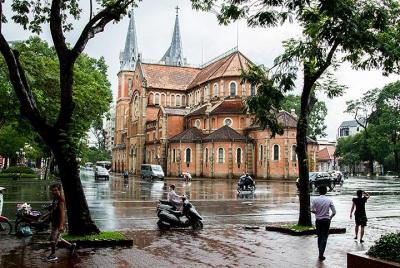 Half-day HO CHI MINH CITY TOUR Half-day HO CHI MINH CITY TOUR