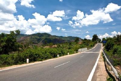 Riding motorbike from Hoi An to Hue 3 days from Hoi An Riding motorbike from Hoi An to Hue 3 days from Hoi An