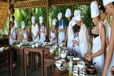Private Cooking Class & Basket Boat Tour Private Cooking Class & Basket Boat Tour