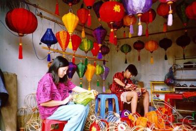 Lantern Making, Basket Boat and Local Food Lantern Making, Basket Boat and Local Food