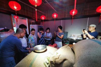 Coffee making and tasting experience Coffee making and tasting experience