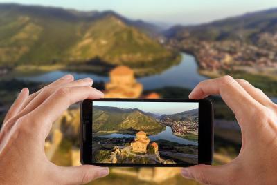 Highlights of Kartli Region with family lunch and Georgian dance 