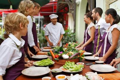 Half-day Tra Que vegetable village tour in Hoi An Half-day Tra Que vegetable village tour in Hoi An
