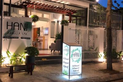 Hani Health Spa - Hotstone Massage 60 Hani Health Spa - Hotstone Massage 60''