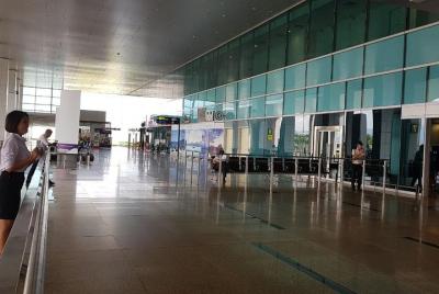 Nha Trang: Private Airport transfers (guide for pick-up way) Nha Trang: Private Airport transfers (guide for pick-up way)
