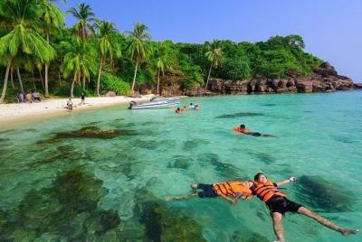Phu Quoc Day Trip with Finger Island and May Rut Island Phu Quoc Day Trip with Finger Island and May Rut Island