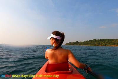 [PRIVATE CHARTER] SEA-KAYAKING along HALF-MOON BAY & SUNSET DRIFTING & DINNER