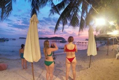 OnBird - PRIVATE SNORKELING CHARTER - Discover “U” Turn and Sunset BBQ on Island OnBird - PRIVATE SNORKELING CHARTER - Discover “U” Turn and Sunset BBQ on Island