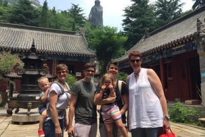 Private Laoshan day tour with lunch and one way cable car to the 