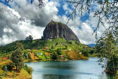 Guatape Tour, Piedra del Peñol Including a Boat Tour