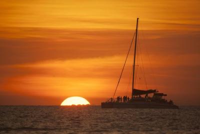 Marlin del Rey Catamaran Snorkel Sunset Cruise from Tamarindo & Coco Marlin del Rey Catamaran Snorkel Sunset Cruise from Tamarindo & Coco