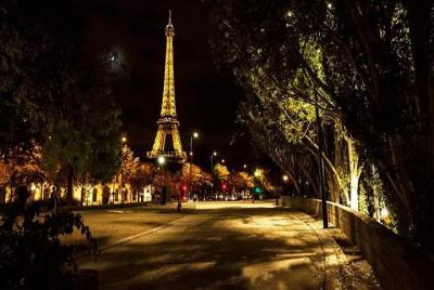 Exclusive Paris : City of Lights Private Tour