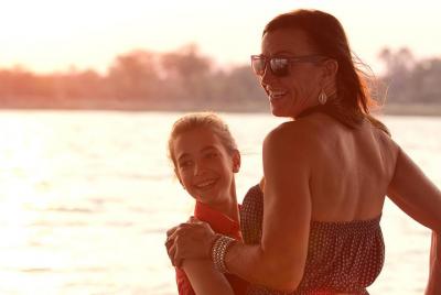 Lunch Cruise on Zambezi River (Victoria Falls, Zimbabwe) Lunch Cruise on Zambezi River (Victoria Falls, Zimbabwe)