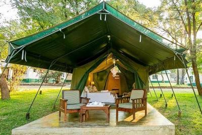 2 Nights | 3 Days Victoria Falls Restcamp Package 2 Nights | 3 Days Victoria Falls Restcamp Package