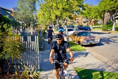 2.5-Hour Private Hollywood Bike Tour with Nature Walk in Griffith 2.5-Hour Private Hollywood Bike Tour with Nature Walk in Griffith