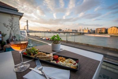 Rudas Bistro Extra Brunch