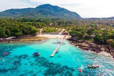 One day Raya and coral Island by Speedboat One day Raya and coral Island by Speedboat