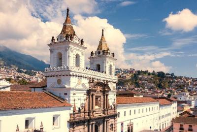 Private Airport Transfer: Mariscal Sucre International Airport (U Private Airport Transfer: Mariscal Sucre International Airport (U